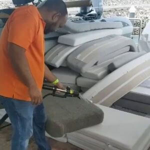 limpieza interior de barcos